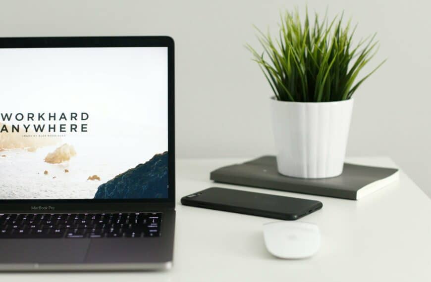 The Secret Benefits Of Becoming A Virtual Assistant cover