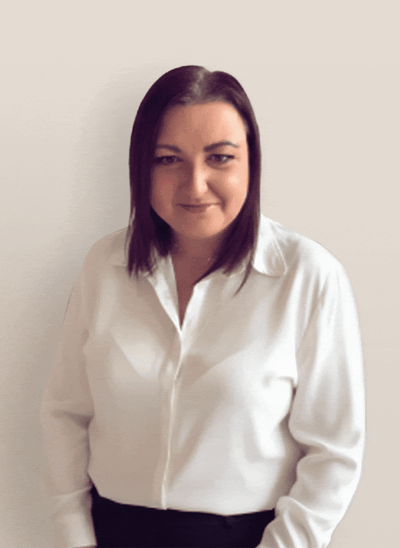 kelly-moving-headshot