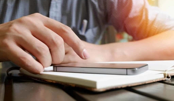 How To Use A Virtual Assistant: A Business Owner’s Guide cover