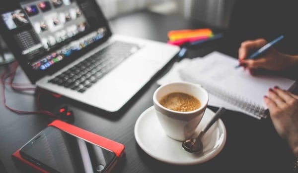 4 Simple Questions To Create Your Ideal Customer Profile cover