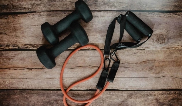 Top 10 Online Personal Trainers For 2021 – Get Fit, Remotely! cover