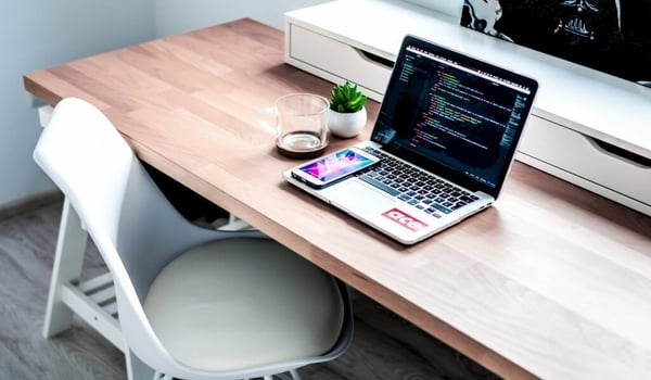 Remote PA Versus Local PA – Why Hire Online?