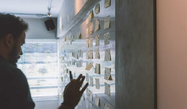 6 Ways A Virtual Assistant Is Invaluable To Your New Start-Up cover